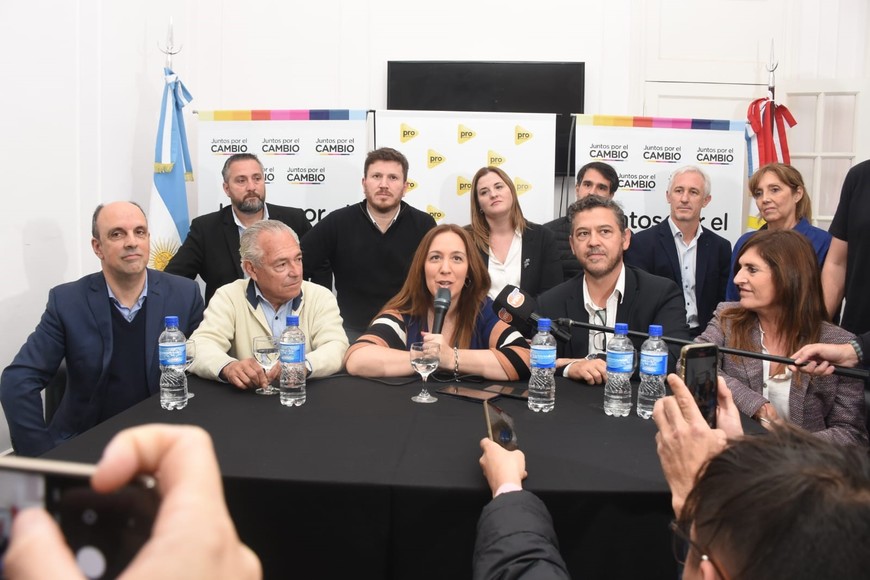“Los argentinos, desde hace tres elecciones, por más del 40 % de los votos, están eligiendo a Juntos por el Cambio, que es una coalición que va a cumplir 8 años, y se sostuvo en el gobierno y también en la derrota”, sostuvo Vidal. Crédito: Mauricio Garín.