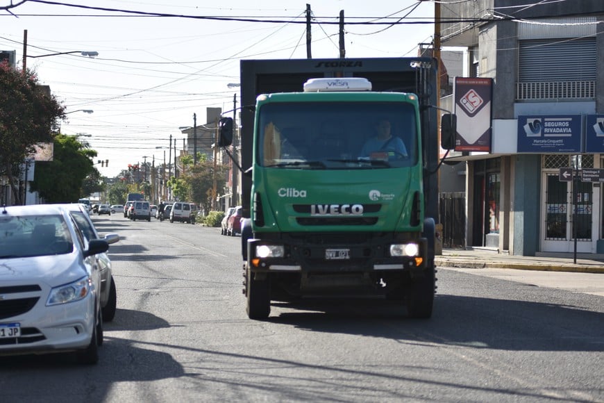 La recolección domiciliaria y el levante de montones forman parte del operativo Barrio por Barrio.