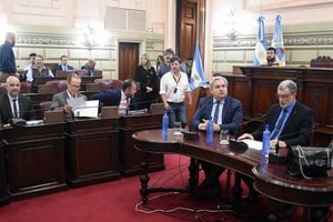 Registro de la interpelación al ministro de Seguridad . Hubo momentos de tensión entre los legisladores y los funcionarios. Crédito: Guillermo Di Salvatore