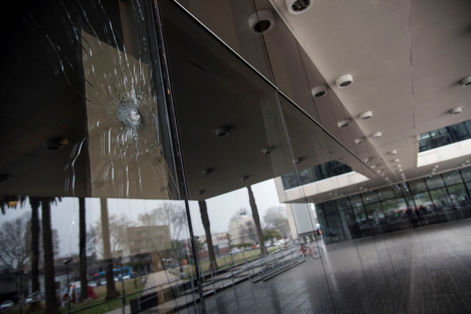 El centro de Justicia Penal fue balada en la víspera de uno de los juicios de la banda narco de Los Monos. 