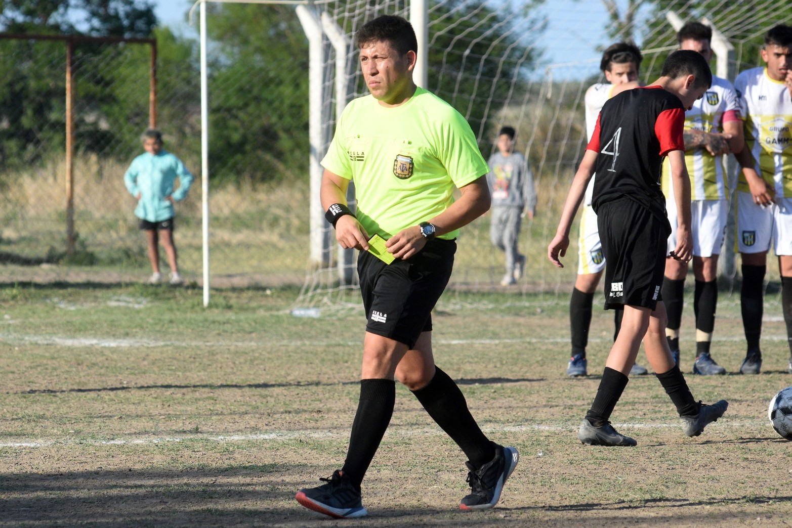 Por la permanencia El Pozo ganó un partido de seis puntos. Superó a Nacional 1 a 0.