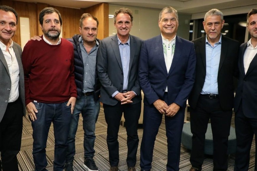 Maggiotti junto al ex presidente de Ecuador, Rafael Correa, y Gabriel Katopodis, Ministro de Obras Públicas de la Nación. Crédito: Santiago Maggiotti