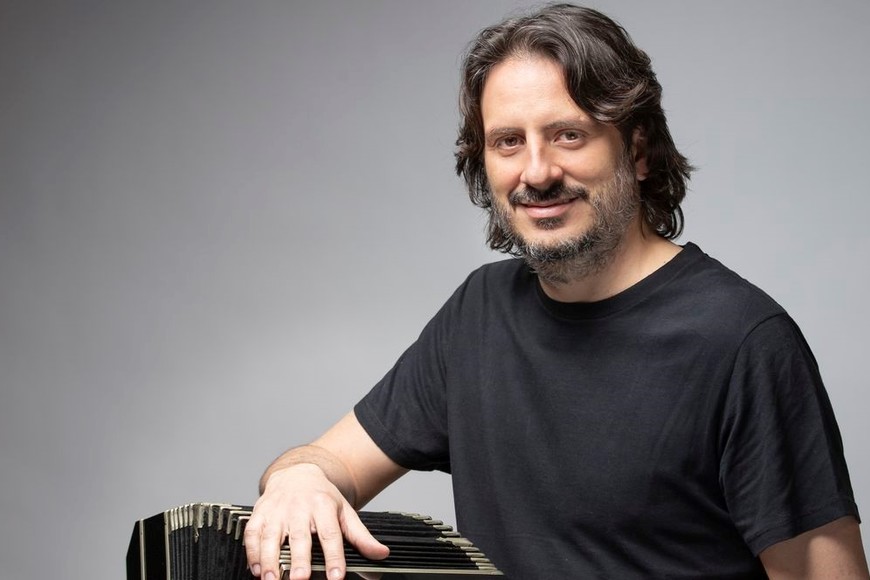"Encabezar un proyecto solista y hacerlo con un disco tocando solo tu instrumento es una situación de mucha exposición, de crudeza, que a la vez requiere de mucha sinceridad". Foto: Mario Efron