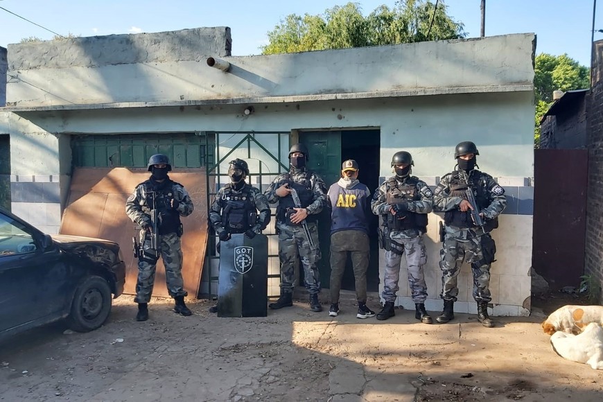 Tras ser acribillado a tiros Greco agonizó 9 horas en el hospital donde finamente falleció. Crédito: El Litoral