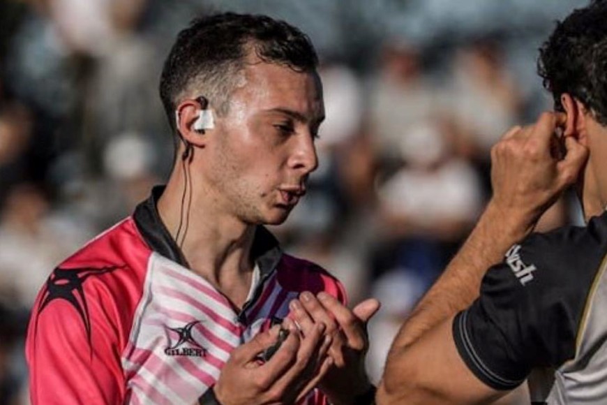 Facundo Gorla. El árbitro santafesino estará a cargo de una de las semis del TDI B. Crédito: Rugby Click.