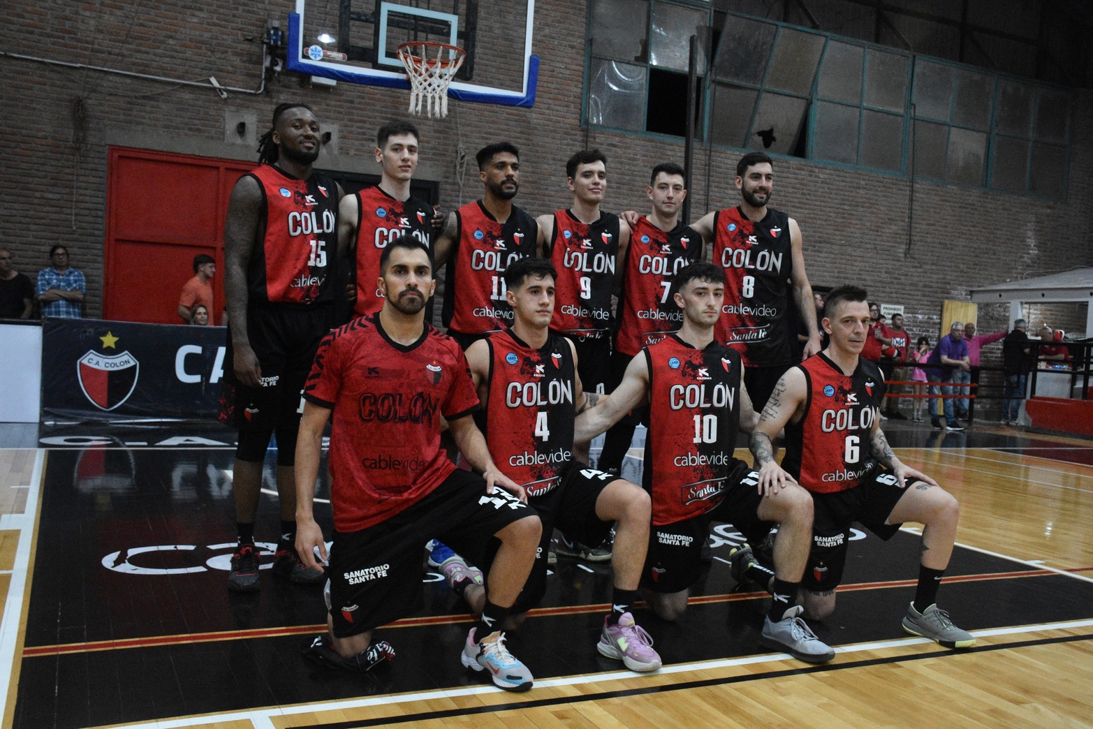 Colón ante Jáchal de San Juan, por la Liga Argentina.