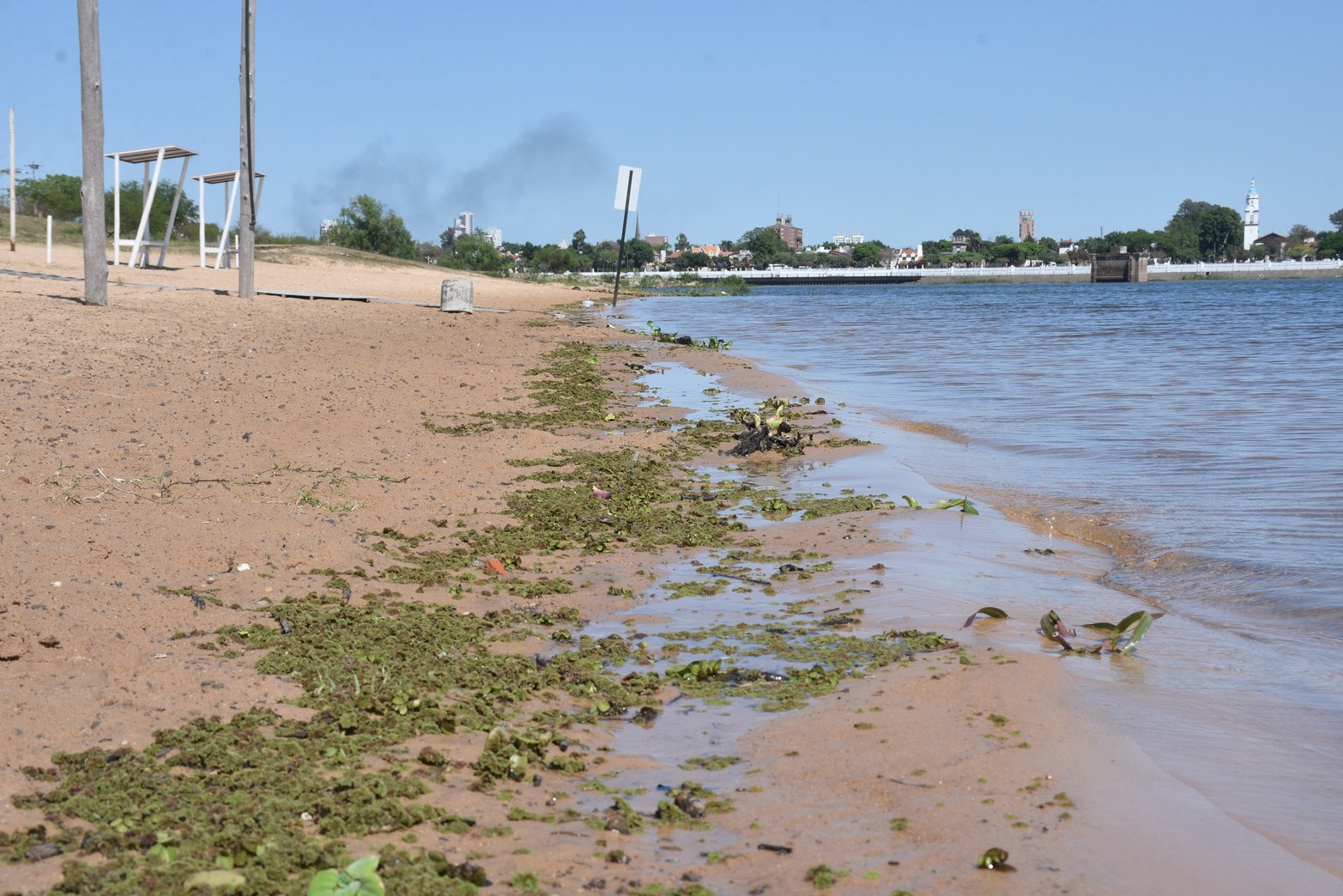 Playa y parador Paseo de la Laguna. Foto Flavio Raina