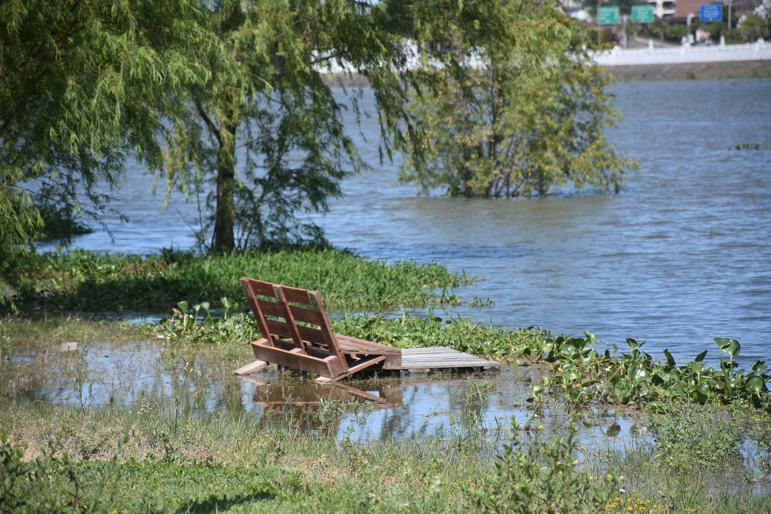 Paradores costanera este. Foto Flavio Raina