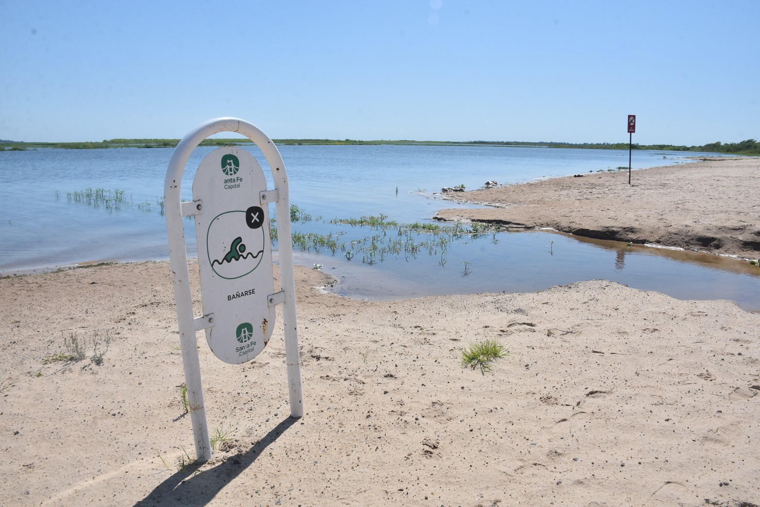 Playa y parador Paseo de la Laguna. Foto Flavio Raina