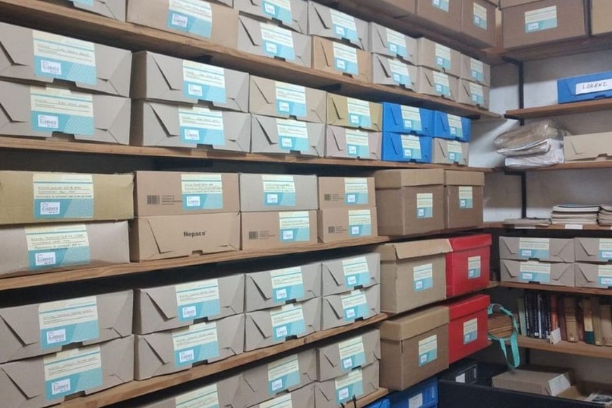 Memoria resguardada. El trabajo de clasificación estuvo a cargo de investigadores, becarios y personal de apoyo del Instituto de Geografía, Historia y Ciencias Sociales perteneciente al CCT Conicet Tandil.