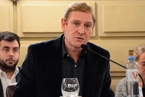 Cornaglia felicitó a Mirador Provincial en su décimo aniversario y destacó la importancia de sostener medios de comunicación que fomenten la pluralidad de voces.
