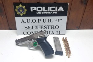 El armamento secuestrado en poder del violento hombre