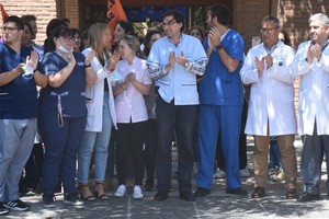 "El cupo es para 12 residentes para las guardias y actualmente somos 6", indicaron médicos residentes del Alassia. Foto: Mauricio Garín