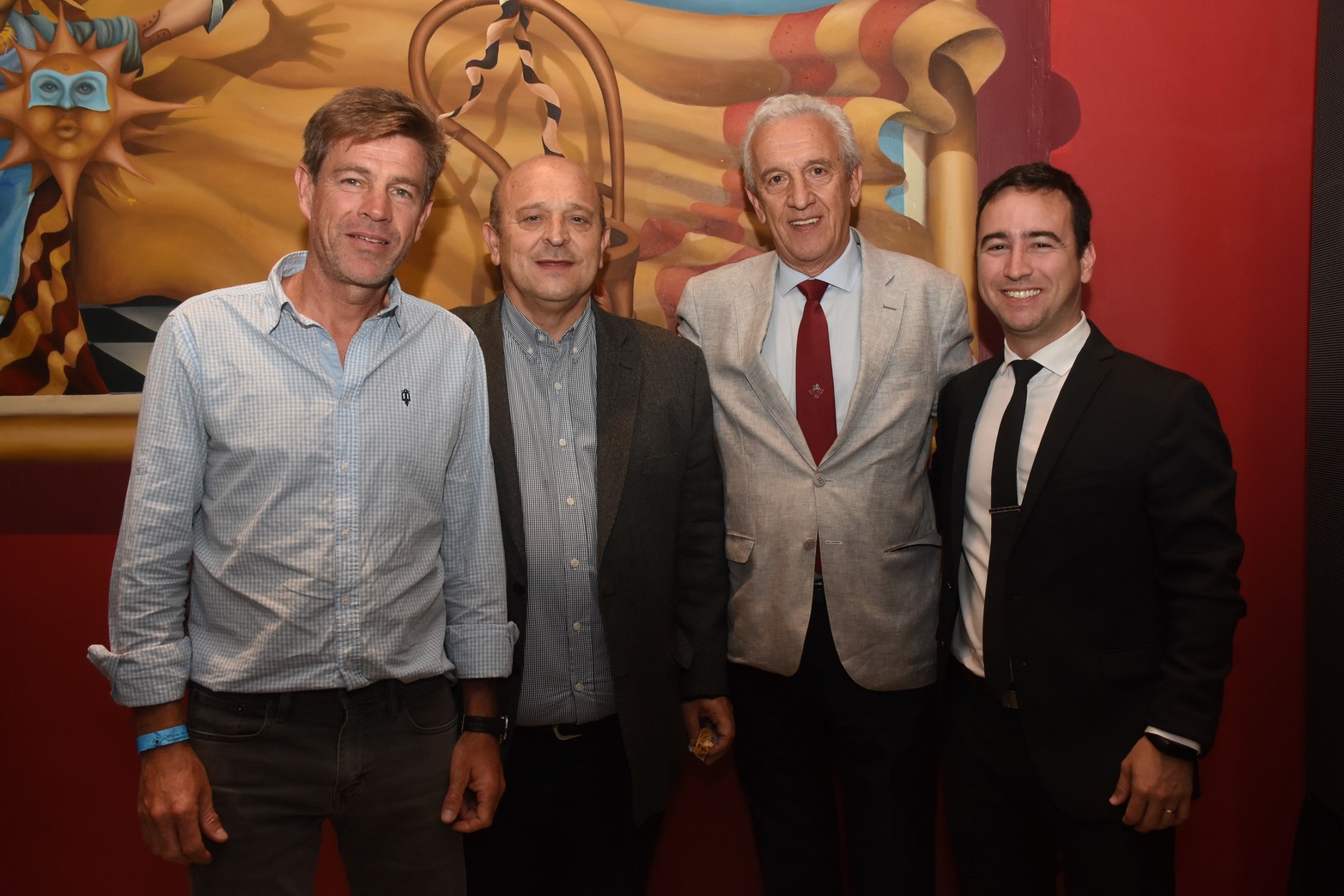 Con el objetivo de dialogar, debatir y proyectar los desafíos políticos y económicos del país, la Asociación para el Desarrollo de Santa Fe y su Región convocó a especialistas, que dejaron sus puntos de vista e ideas.