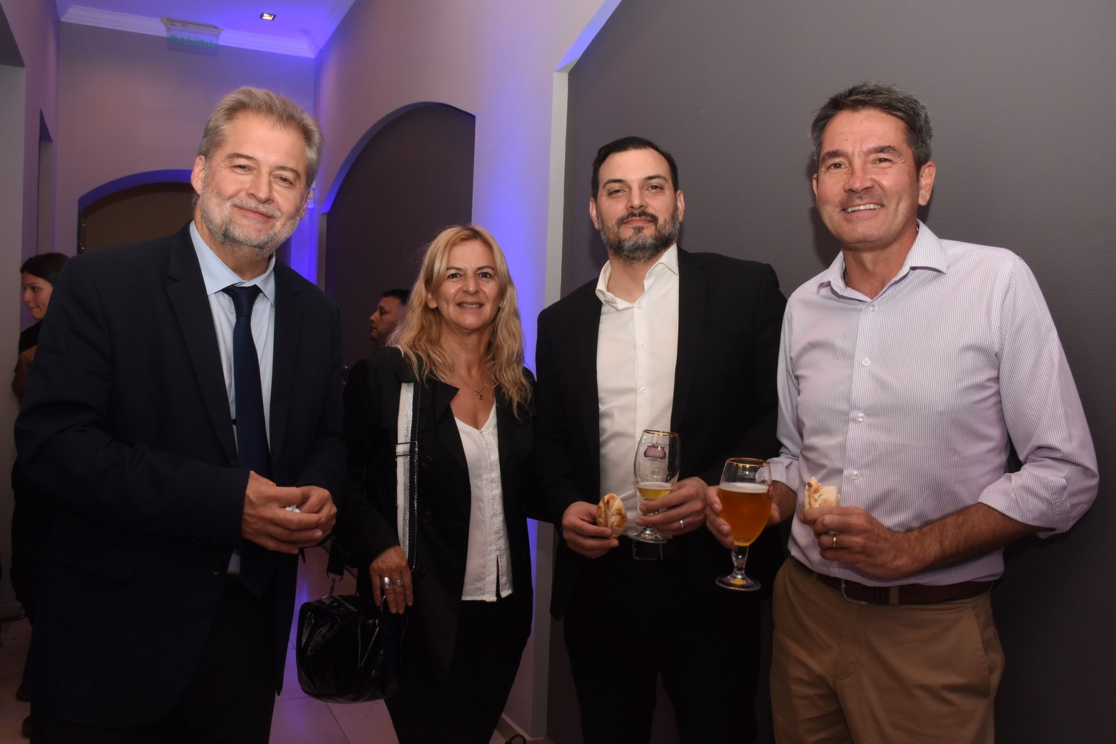 Con el objetivo de dialogar, debatir y proyectar los desafíos políticos y económicos del país, la Asociación para el Desarrollo de Santa Fe y su Región convocó a especialistas, que dejaron sus puntos de vista e ideas.