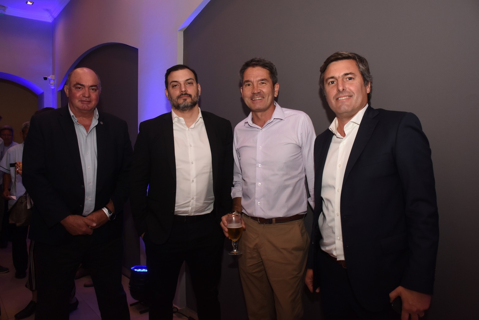 Con el objetivo de dialogar, debatir y proyectar los desafíos políticos y económicos del país, la Asociación para el Desarrollo de Santa Fe y su Región convocó a especialistas, que dejaron sus puntos de vista e ideas.