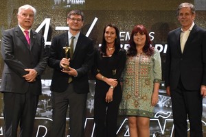 El Litoral recibió el premio en el rubro diario / Malena Rodríguez