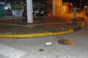 Durante la madrugada de este domingo, alrededor de las 0.40, ocurrió un grave accidente en la intersección de Alvear y Lisandro de la Torre