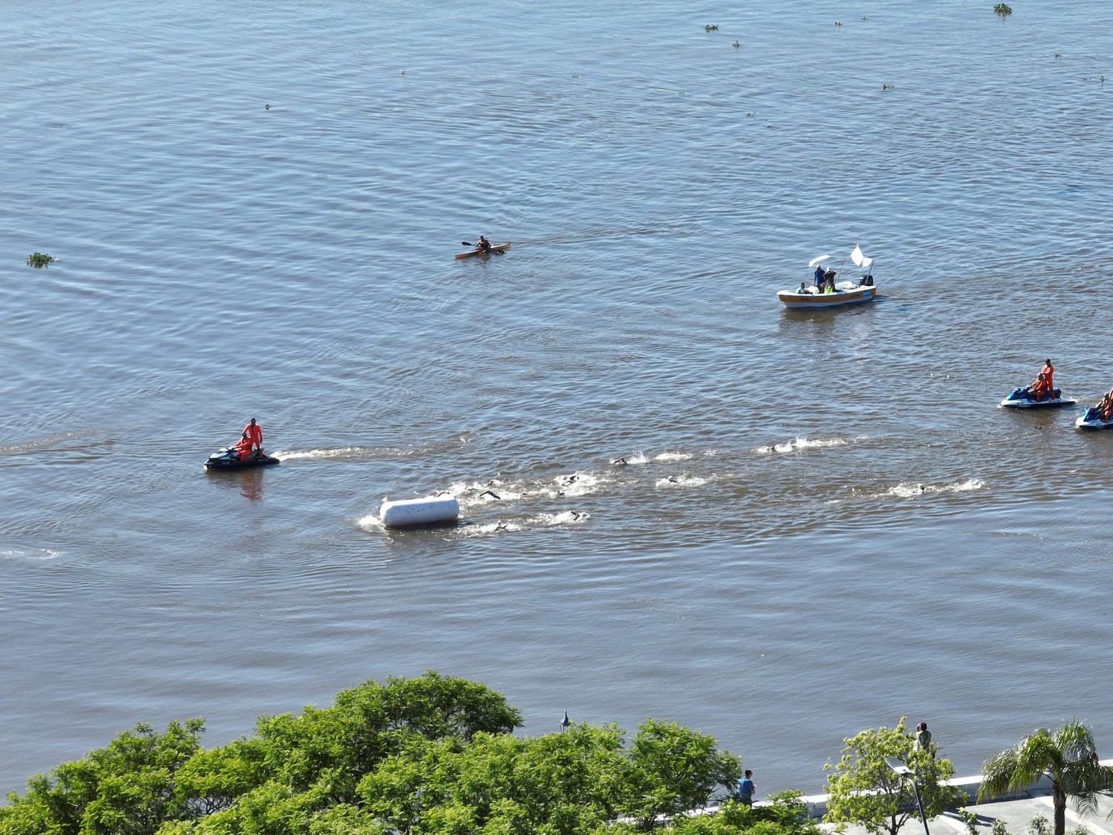 Después de tres años, se volvió a correr el maratón acuático Rio Coronda