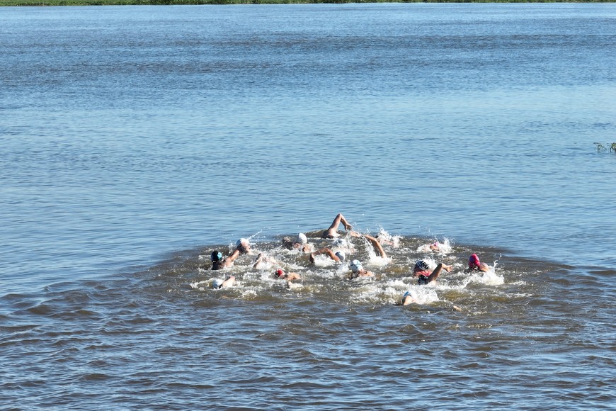 Desde el Drone de El Litoral: la largada del maratón acuático Río Coronda