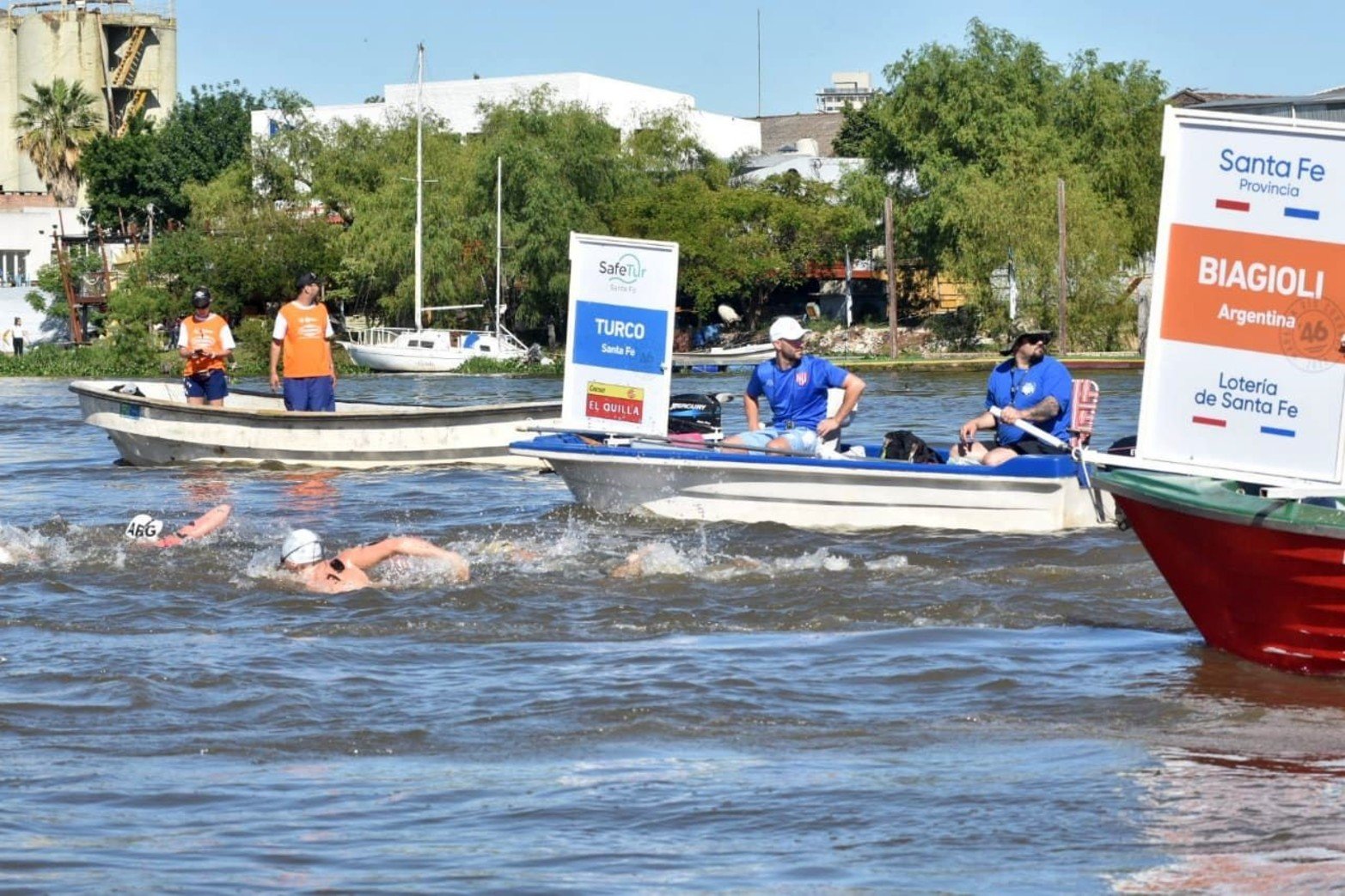El maratón acuático Santa Fe Coronda vive una nueva edición. Flavio Raina