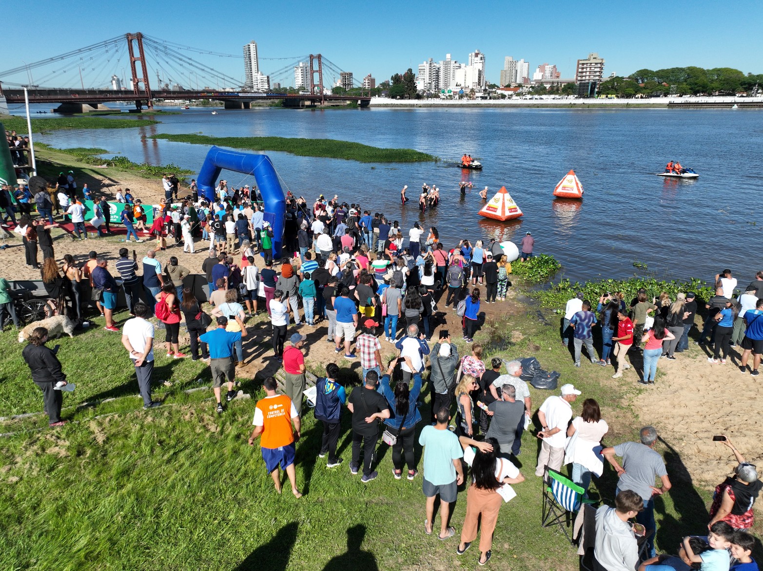 Después de tres años, se volvió a correr el maratón acuático Rio Coronda