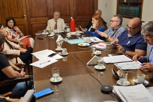 La Comisión de Acuerdos entrevista los candidatos. 