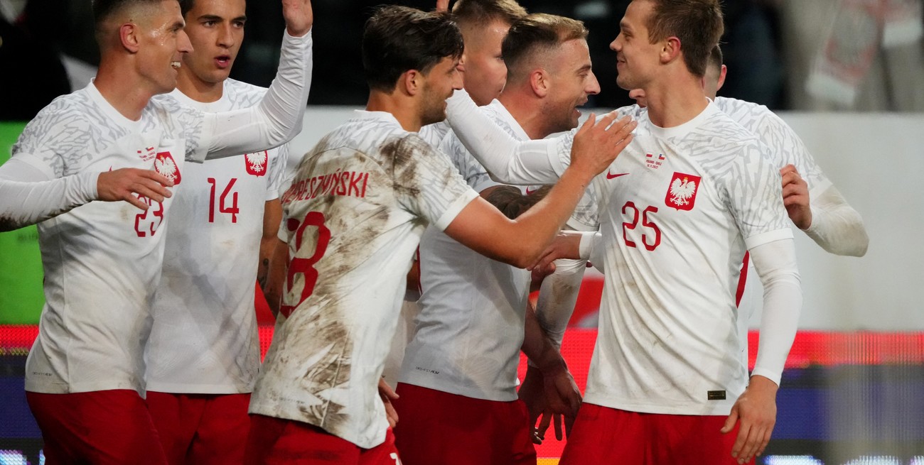 Polonia, tercer rival de Argentina en el Mundial, derrotó a Chile en el último amistoso