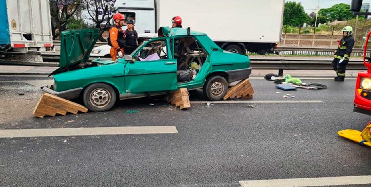 Fuerte choque sobre la Av. Gral. Paz dejó dos muertos en Buenos Aires