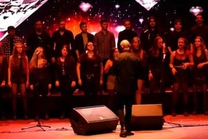 Gloriana, coro de rock & pop de la ciudad de Santa Fe, dirigido por Rodrigo Asselborn