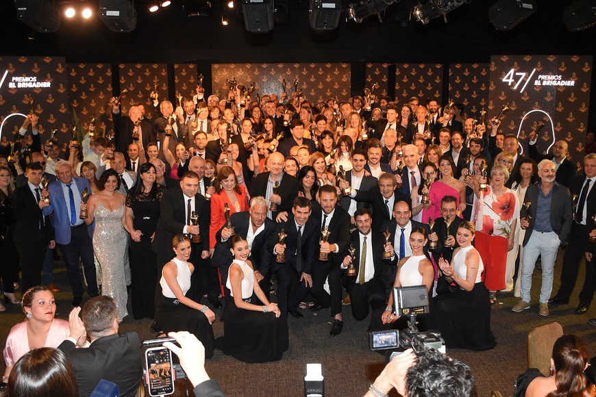 Los Premios Brigadier volvieron a lucir. La edición 47 de la tradicional entrega de premios al empresariado santafesino tuvo su noche de gala. Se entregaron más de 85 distinciones en diferentes rubros. Mauricio Garín