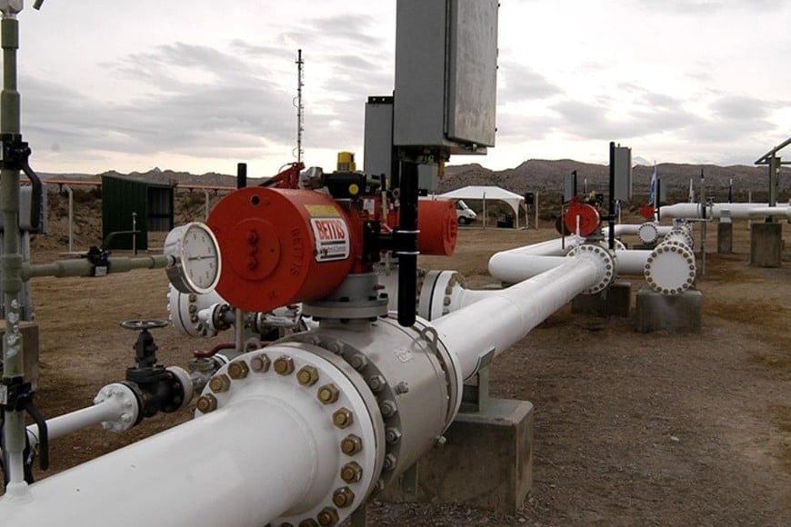 El Estado nacional debe emitir avales del Tesoro por las operaciones de crédito público a favor de Enarsa.