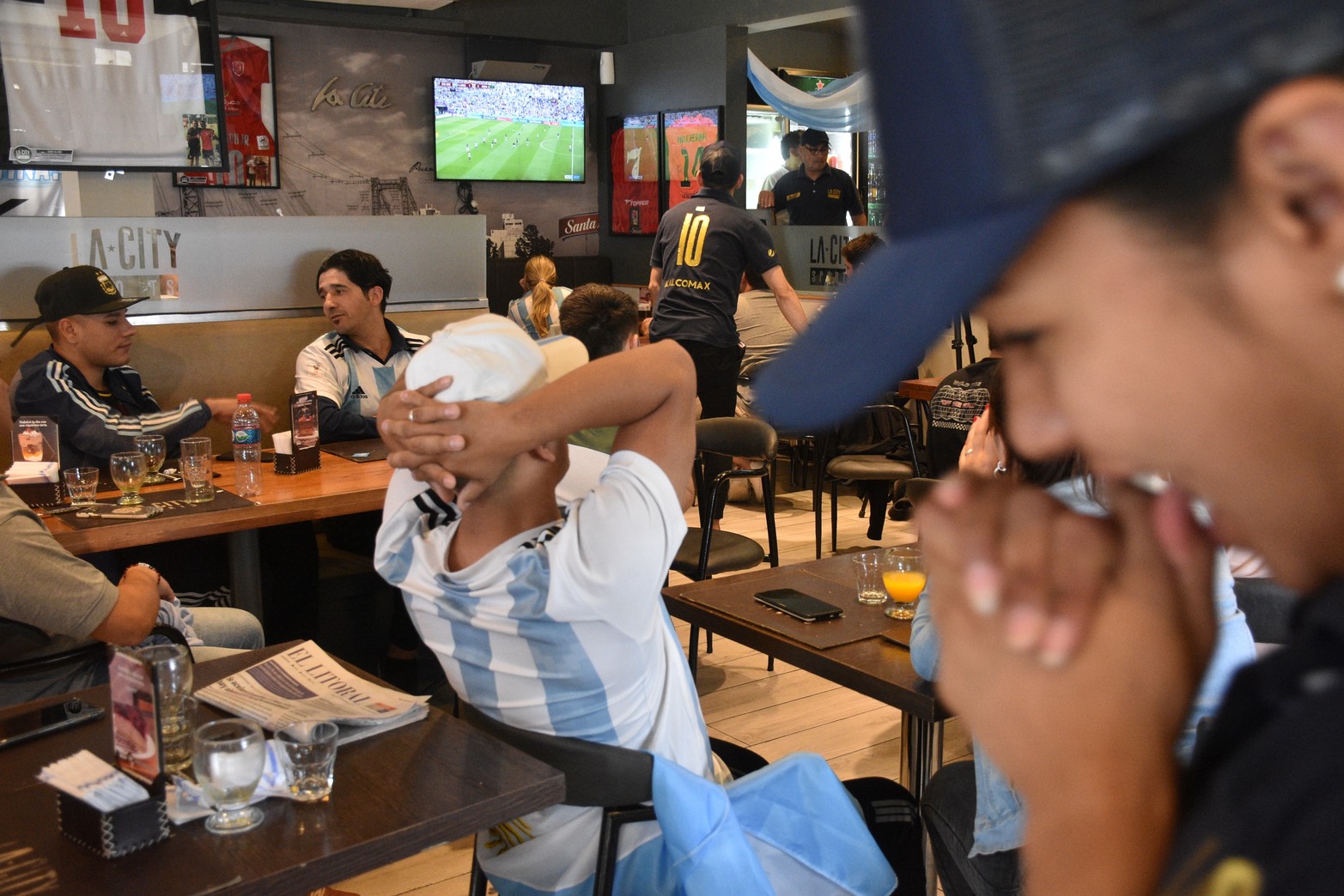Terminó el partido Argentina cayó ante Arabia Saudita por 2 a 1 en el debut. Foto Flavio Raina