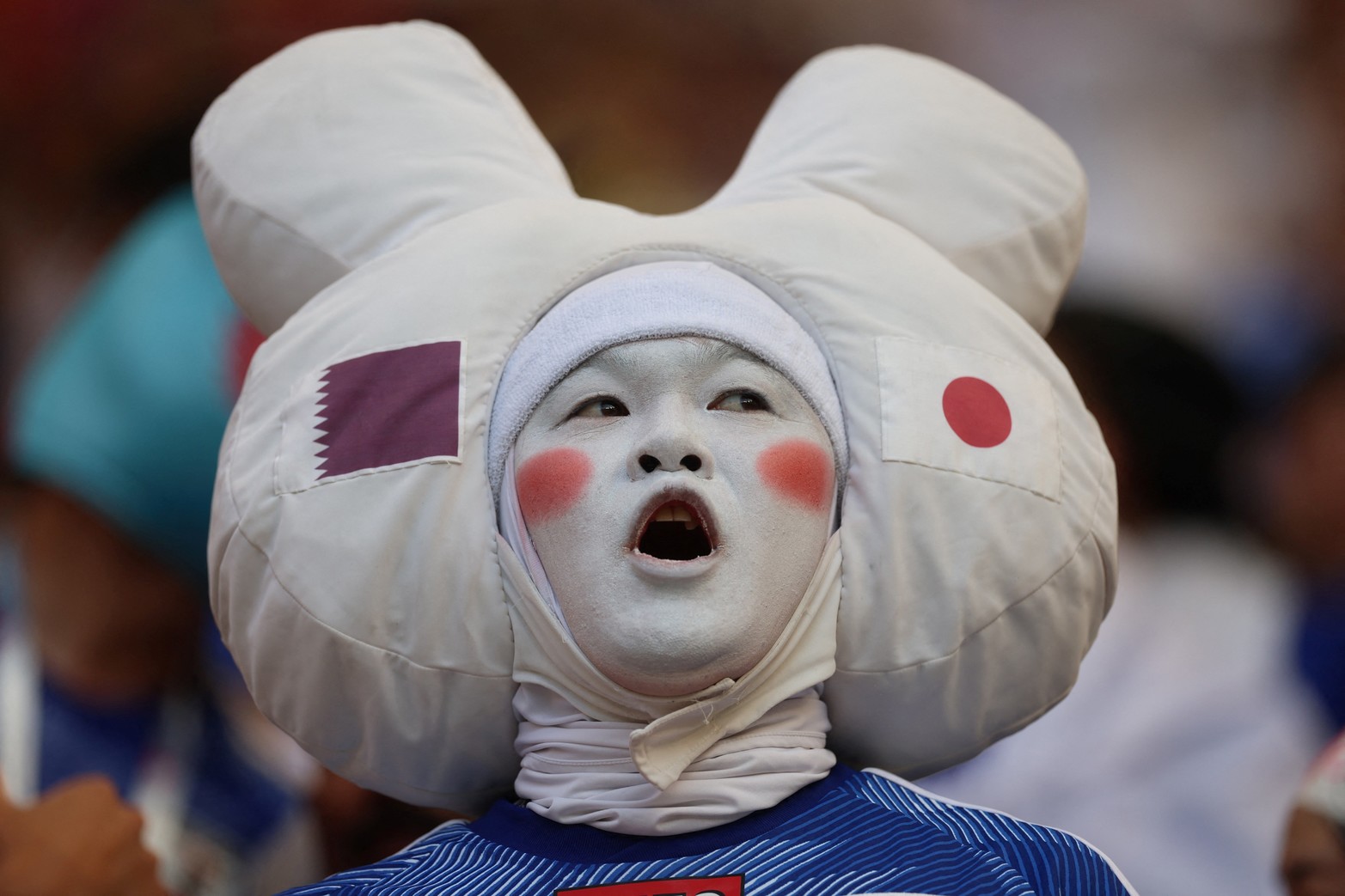 El Mundial de Fútbol que se disputa en  Qatar, brinda este particular color de los hinchas cuando juega cada selección. 