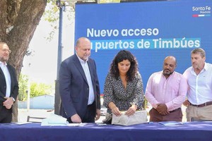 “De aquí es de donde salen las divisas para todo el país, pero esa infraestructura en gran parte se ha aguantado todos estos años sobre la estructura provincial”, destacó Perotti. Foto: Gobierno de Santa Fe