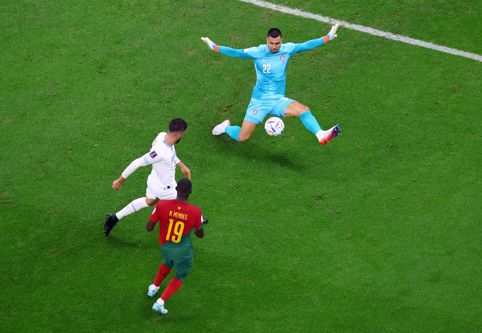 Por la segunda fecha del Grupo H Portugal derrotó 2 a 0 a Uruguay y clasificó a octavos de final.