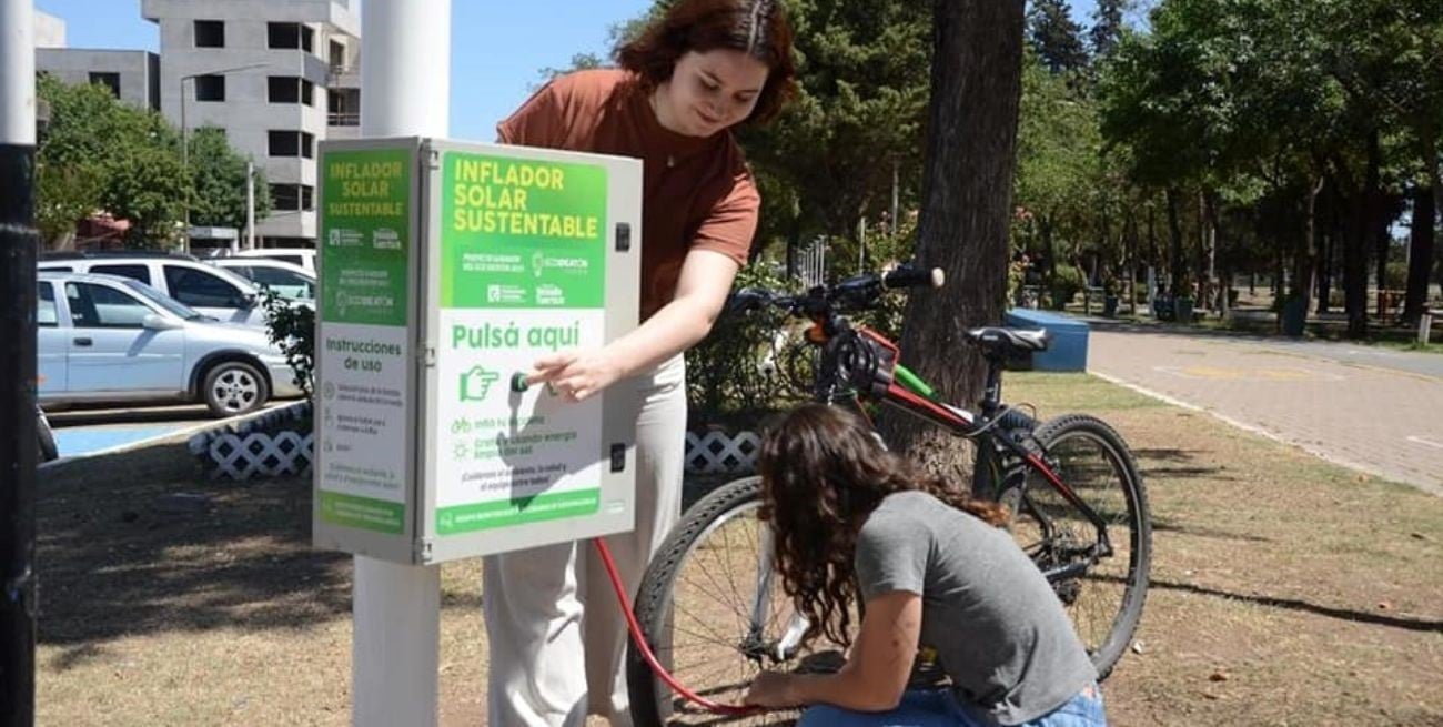 Innovadores: en Venado Tuerto presentaron un inflador solar de bicicletas