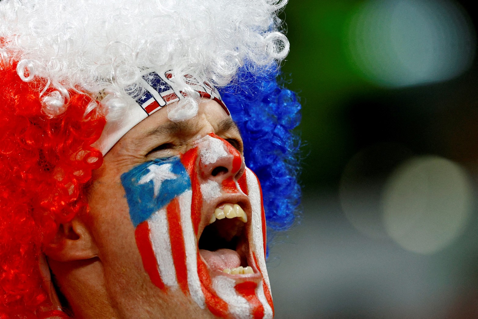 Estados Unidos venció a Irán 1 a 0 y avanzó a octavos de final.