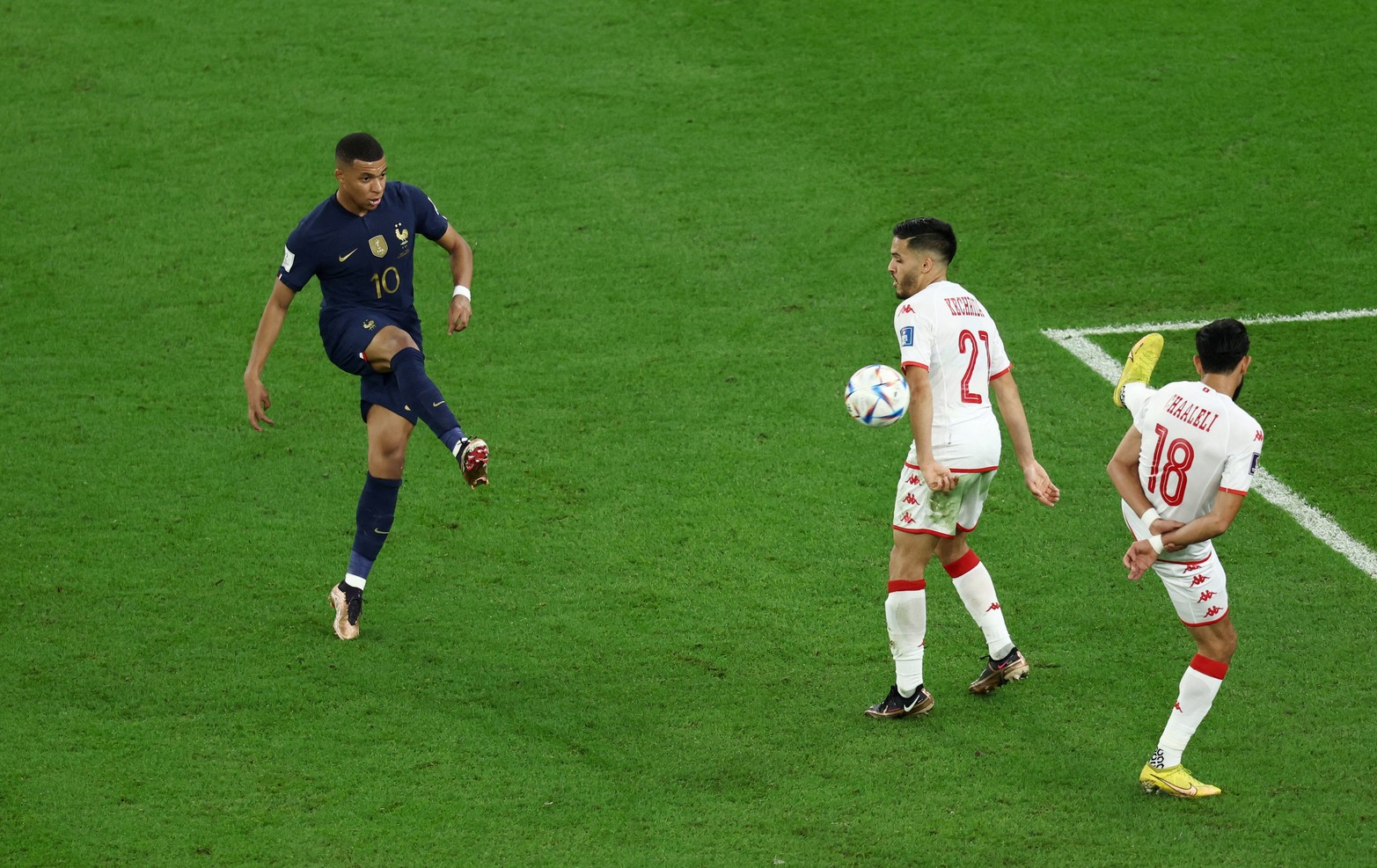 Por el grupo D, Francia y Túnez juegan por la tercera fecha.