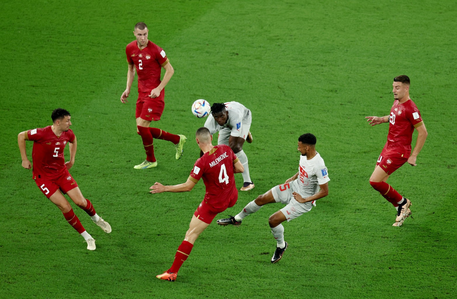 Suiza venció 3 a 2 a Serbia y clasificó a octavos de final del Mundial de Qatar 2022.