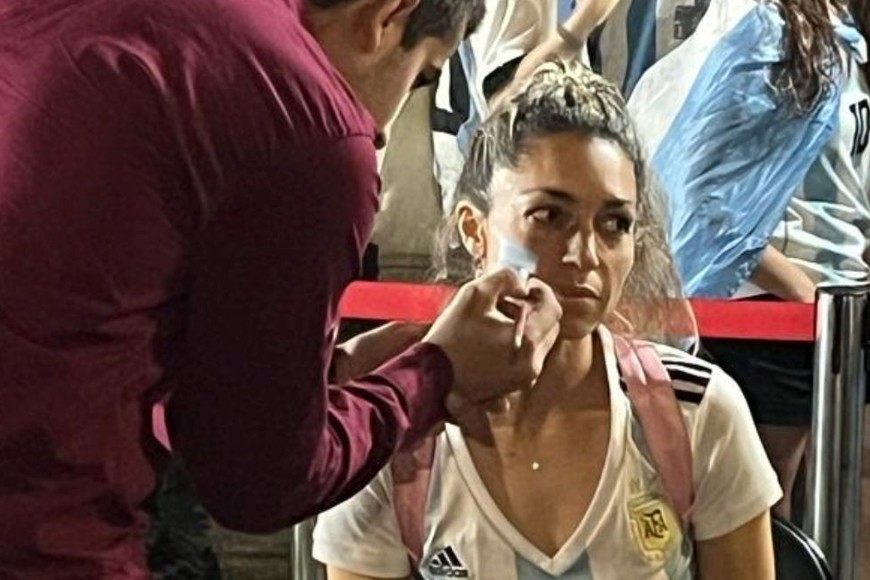 La cálida nochecita qatarí se tiñó de celeste y blanco y Doha.