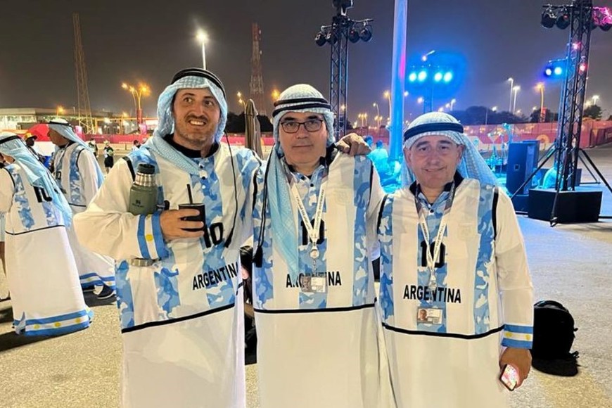 La cálida nochecita qatarí se tiñó de celeste y blanco y Doha.