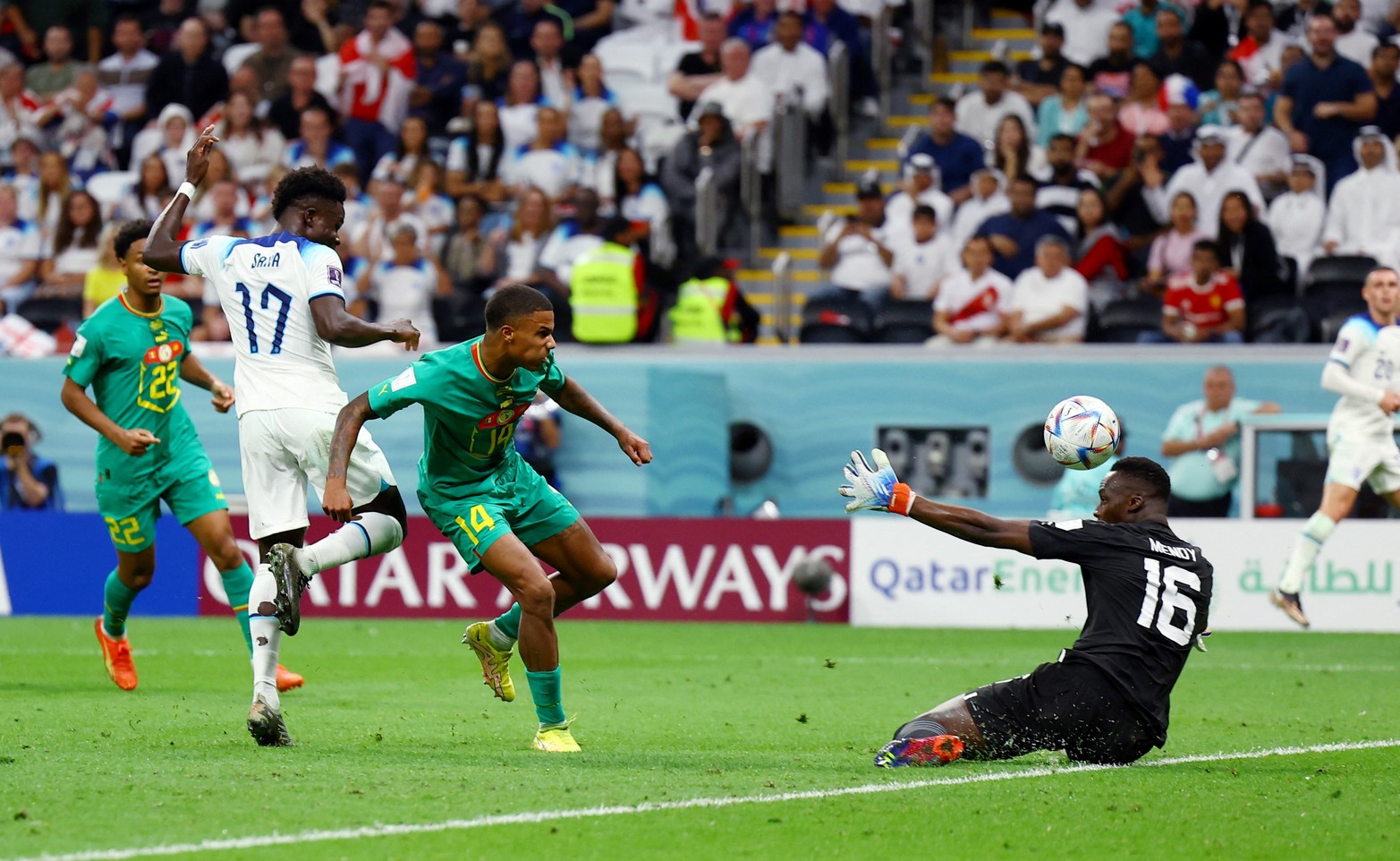 Inglaterra goleó 3-0 a Senegal y jugará ante Francia los cuartos de final del Mundial Qatar 2022.