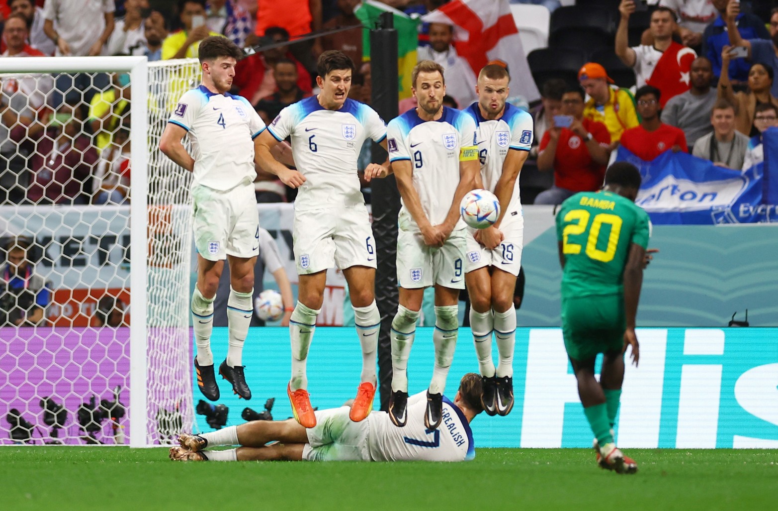 Inglaterra goleó 3-0 a Senegal y jugará ante Francia los cuartos de final del Mundial Qatar 2022.
