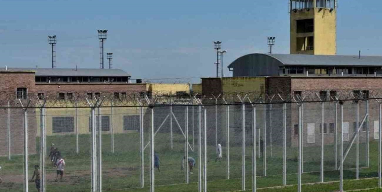 Inhibidores en la cárcel de Piñero: aseguran que en "marzo o abril" se blindaría por completo la comunicación