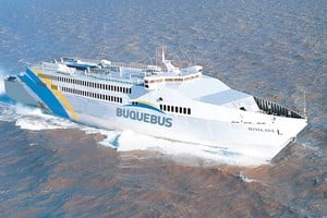 El barco "Papa Francisco", de Buquebus puede trasladar hasta 135 autos y atraca en el puerto de Montevideo. Imagen Ilustrativa