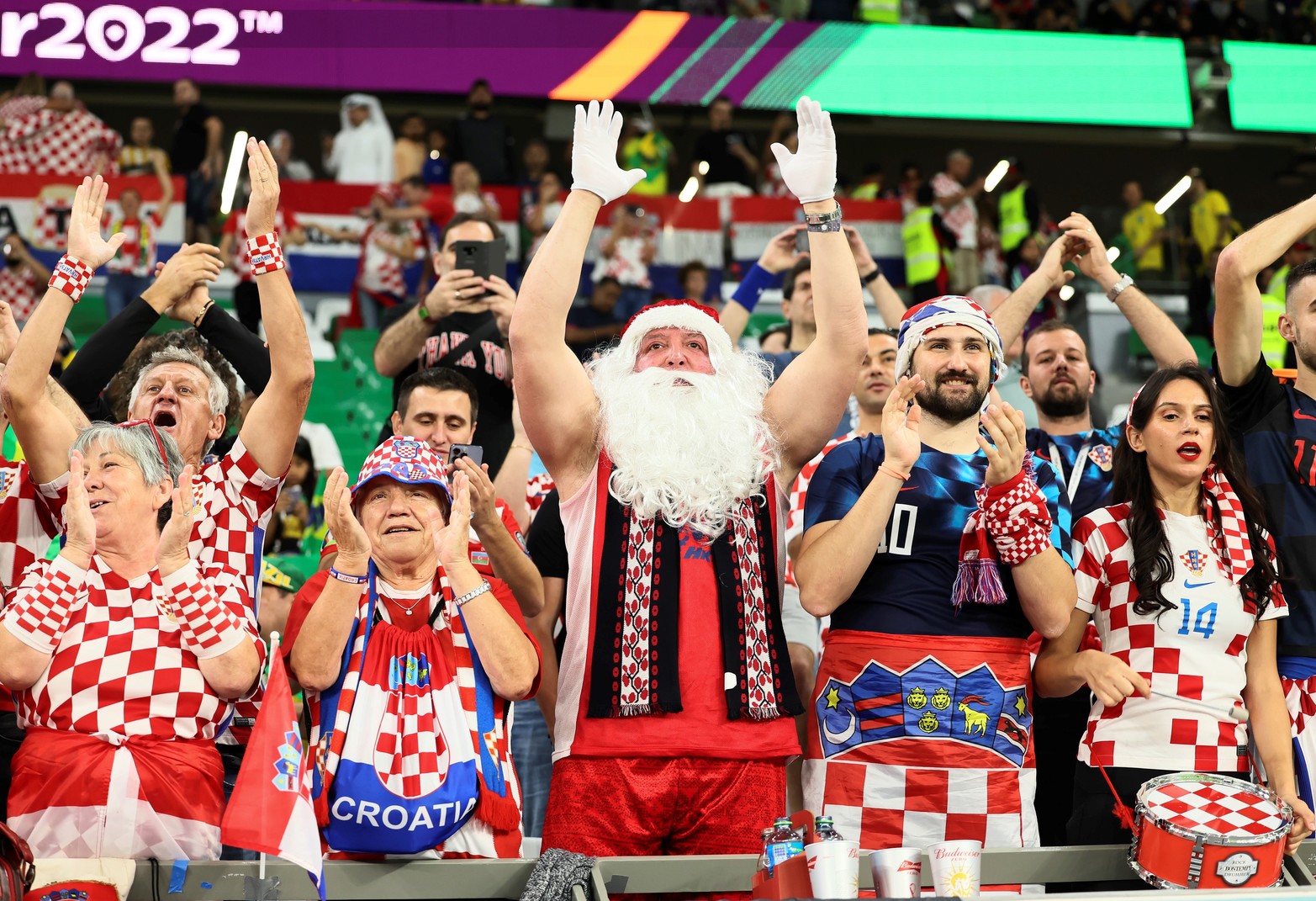 Por la fase de cuartos de final de la Copa del Mundo, Brasil y Croacia juegan su partido.