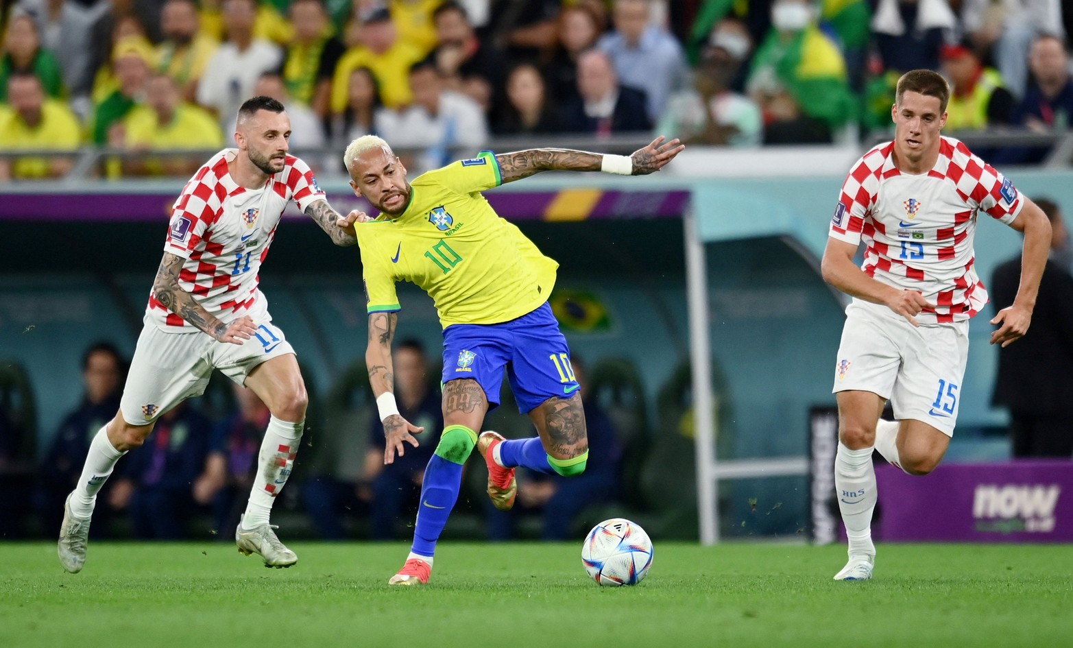 Por la fase de cuartos de final de la Copa del Mundo, Brasil y Croacia juegan su partido.