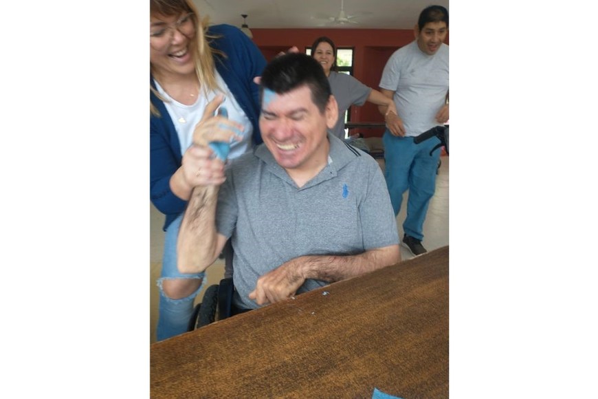 Ellos también están alentando con muchas ganas.