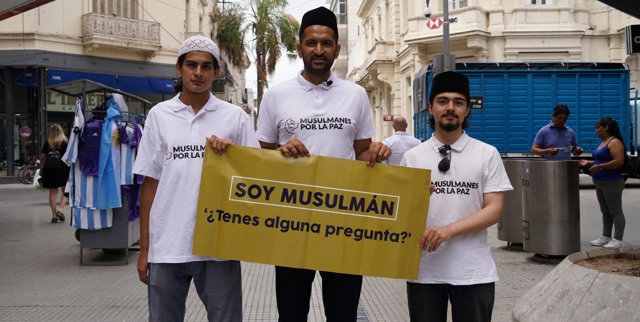 Video: un musulmán despejó dudas sobre el Islam en la peatonal de Santa Fe